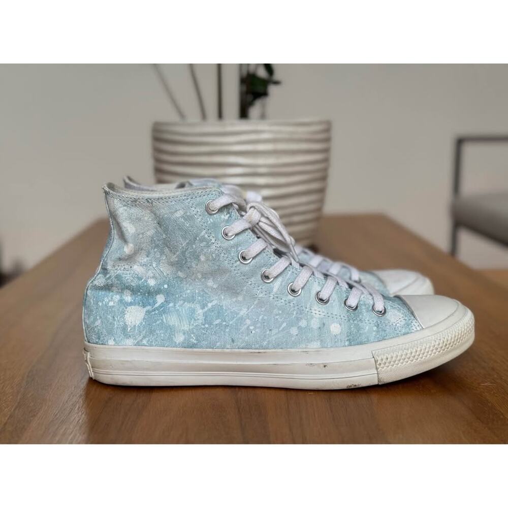 Converse Men’s Size 10 Shoes